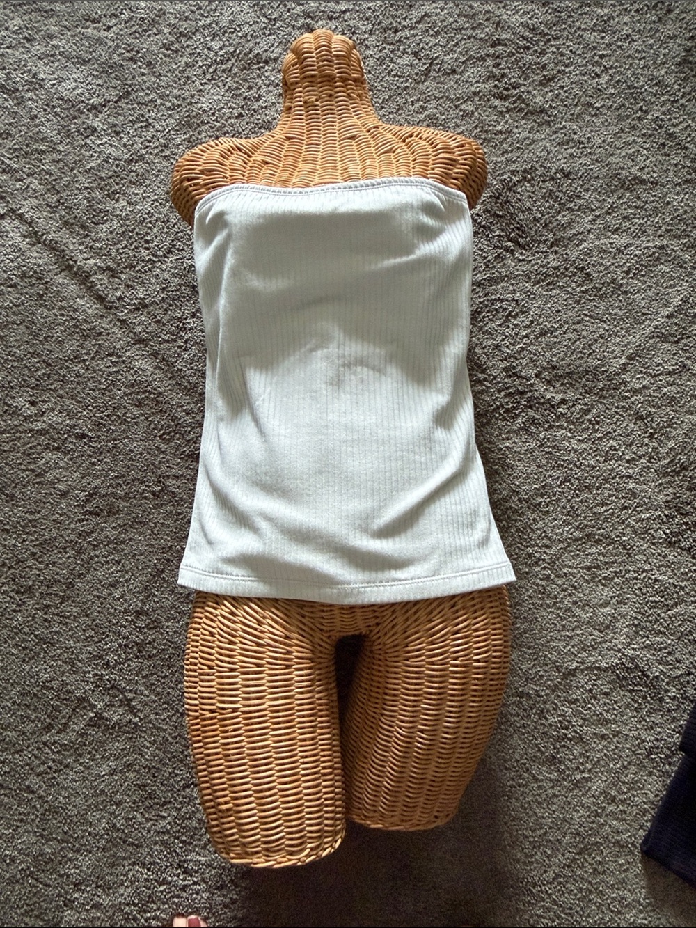 Strapless Ribbed Tube Tops - Picture 2 of 6